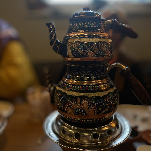 Bakır Çaydanlıkta Demlenmiş Çay