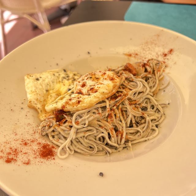 Gulas Con Huevo