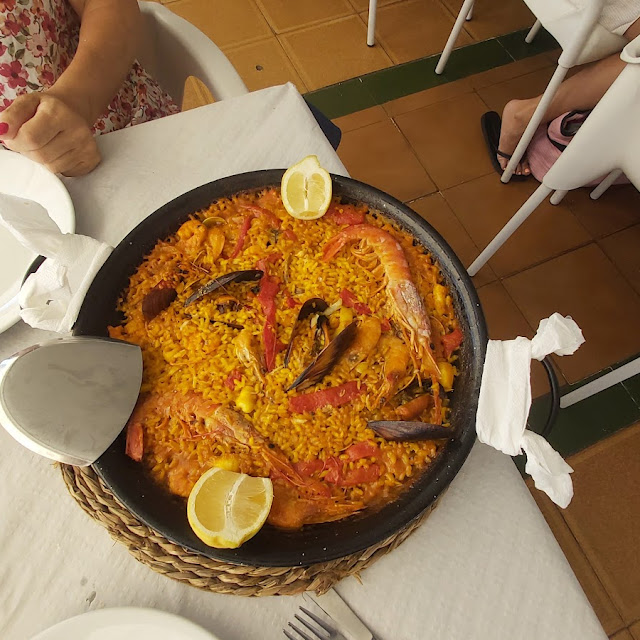 Paella Mixta Carne Y Marisco