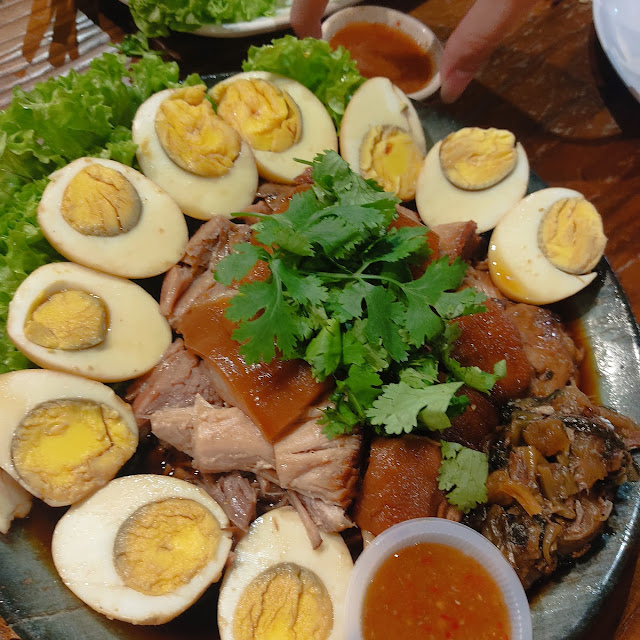 Stew Pork Knuckle