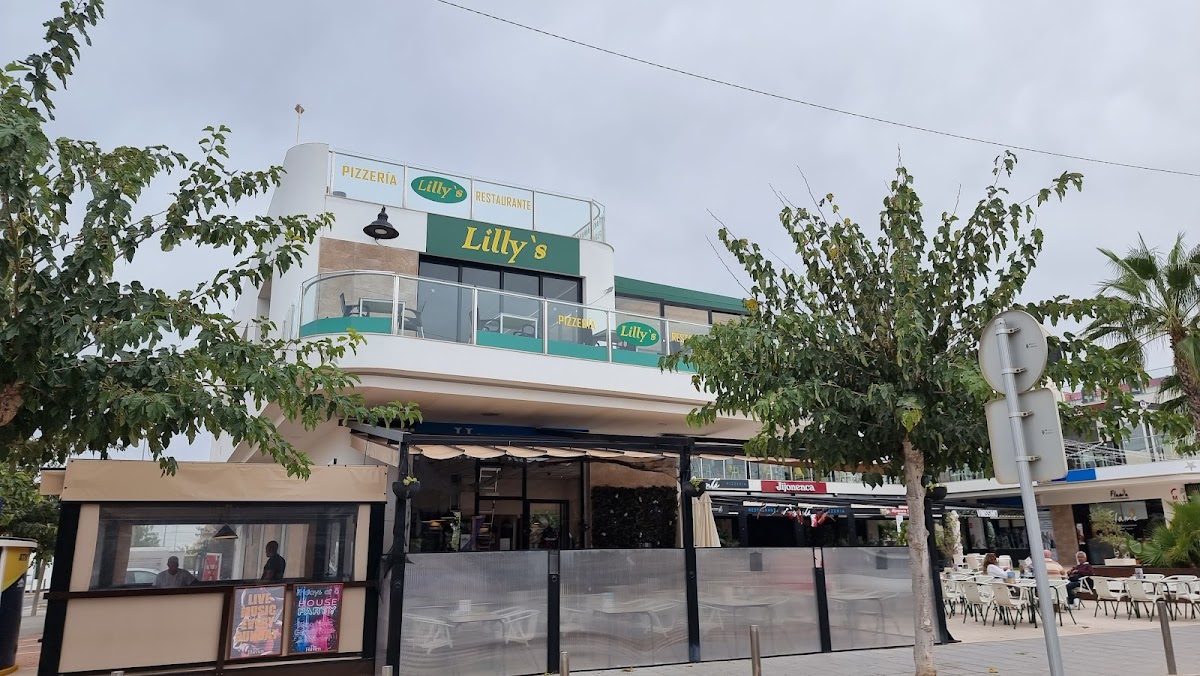 Restaurante pizzeria Lilli / Plaza Nueva