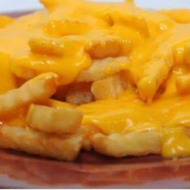 Papas Queso Cheddar