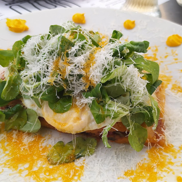 Empanada Supreme de Pollo Cajún