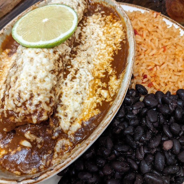 Mole Enchilada