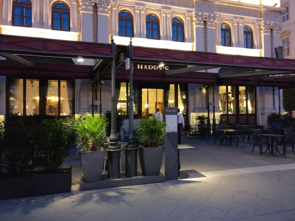 Harry's Bistro