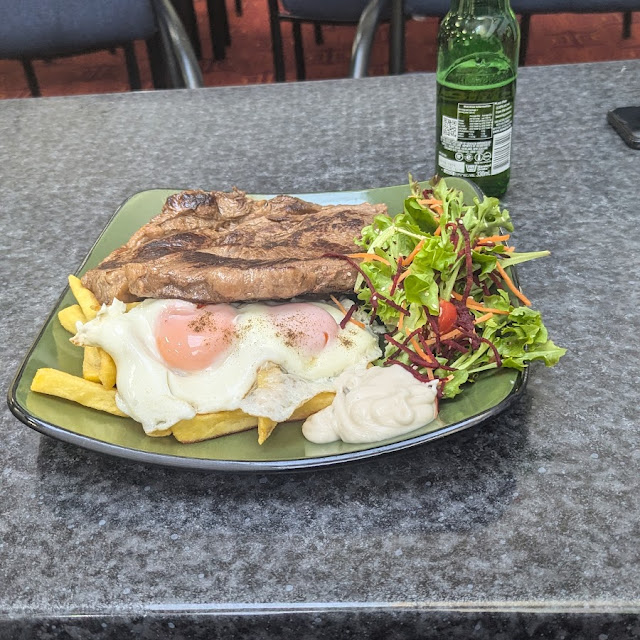 Rump Steak Salad and Chips 2 Added Eggs