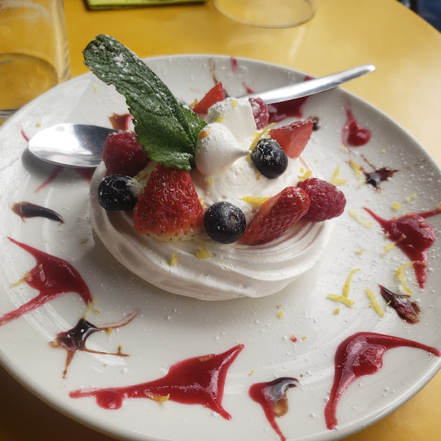 Pavlova Aux Fruits Rouges