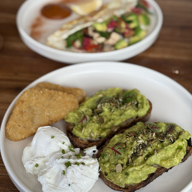 Smashed Avo on Sourdough