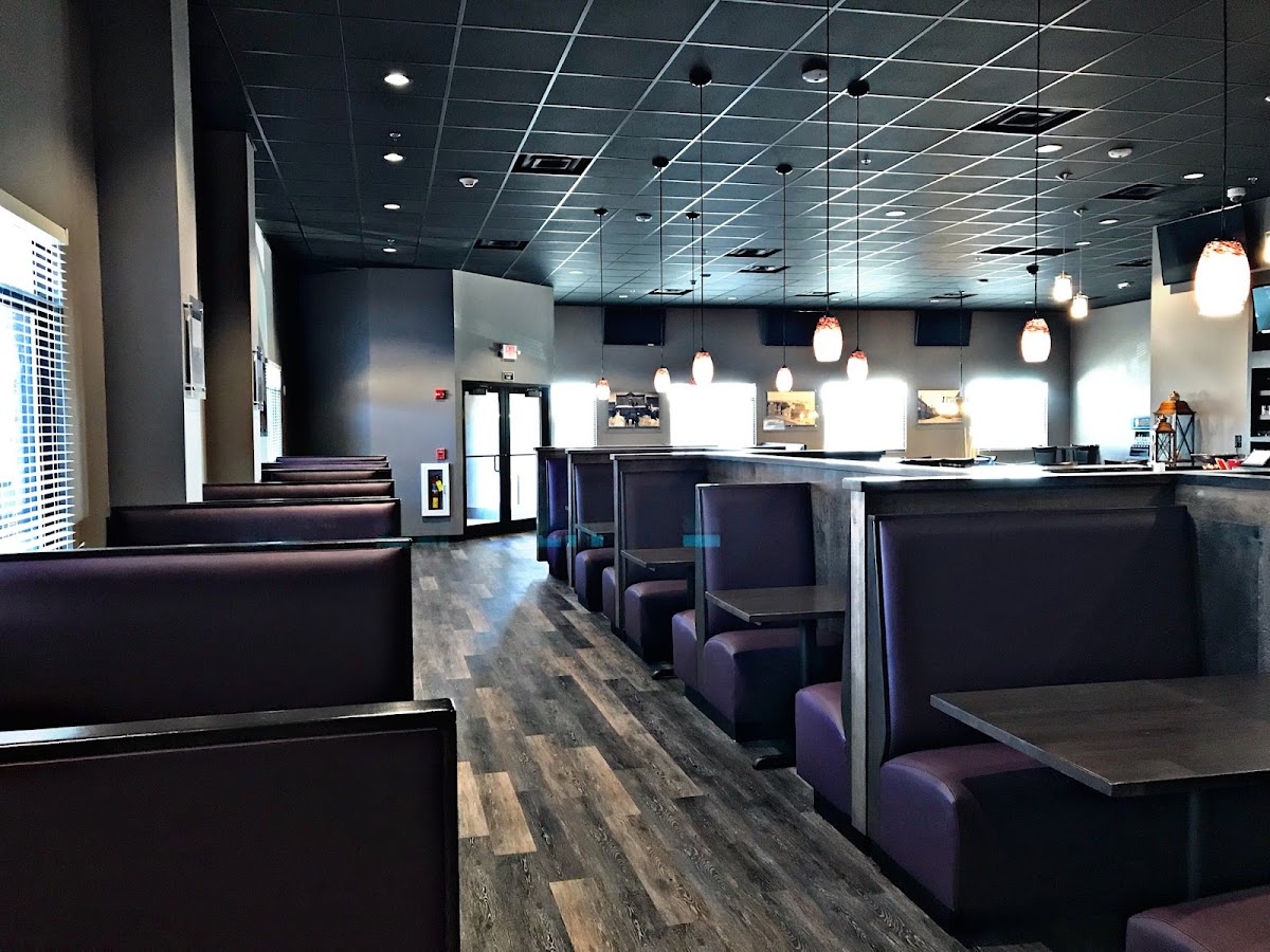 Astoria Bar & Grill