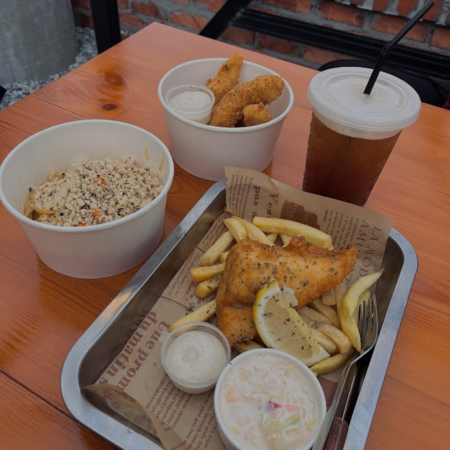Butter Fish and Chip Fish and Chil Finger Sign Spaghetti Butter Cream