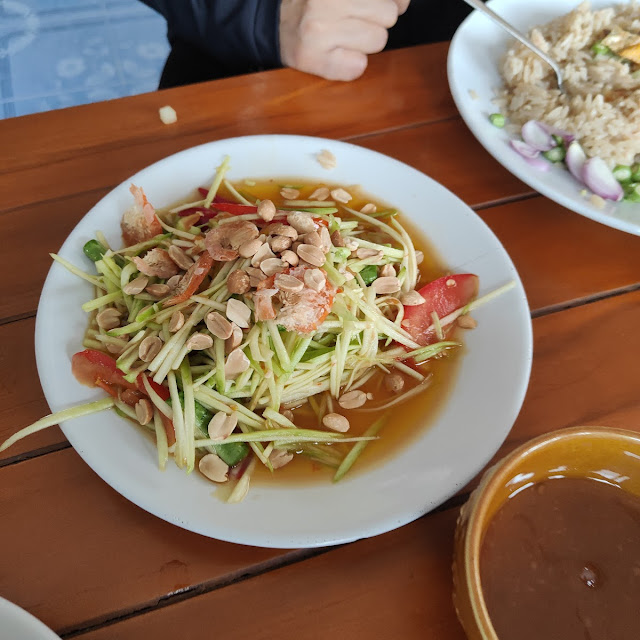 Spicy Mango Salad