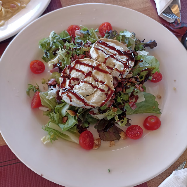 Ensalada de Queso de Cabra