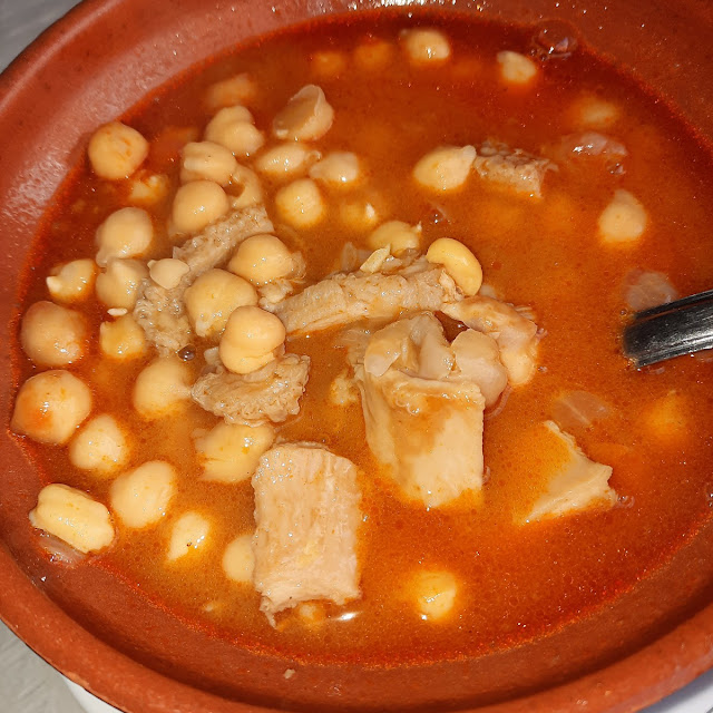 Callos Con Garbanzos
