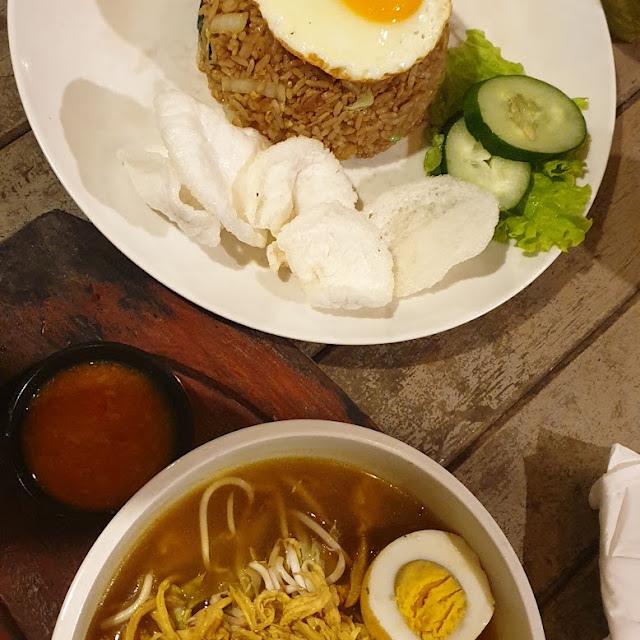 Nasi Goreng Et Tom Yam Soup