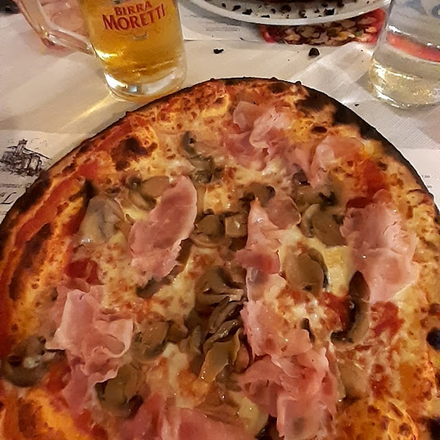 Pizza Bagoss E Prosciutto