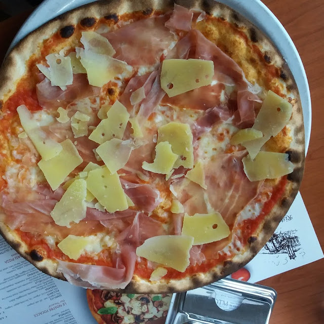 Pizza Prosciutto Crudo E Bagoss