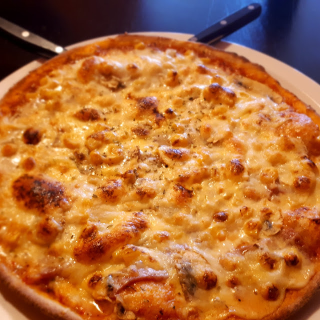 Pizza Holstein