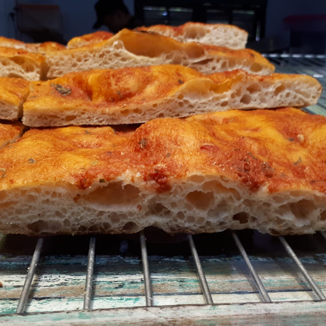 Pizza In Teglia Romana