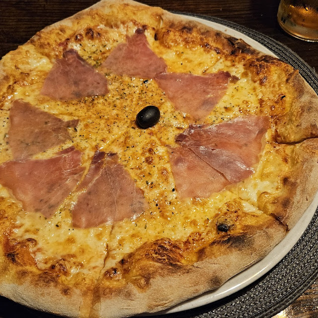 Pizza Prosciutto