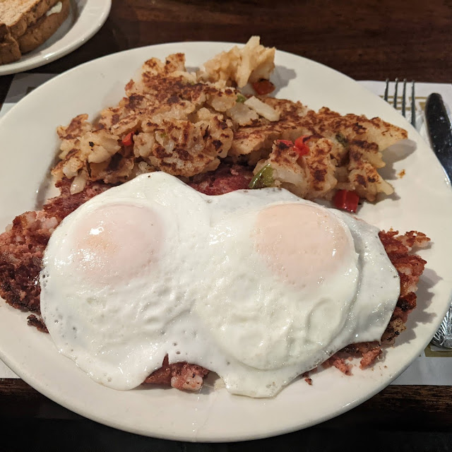 Corned Beef Hash & Eggs