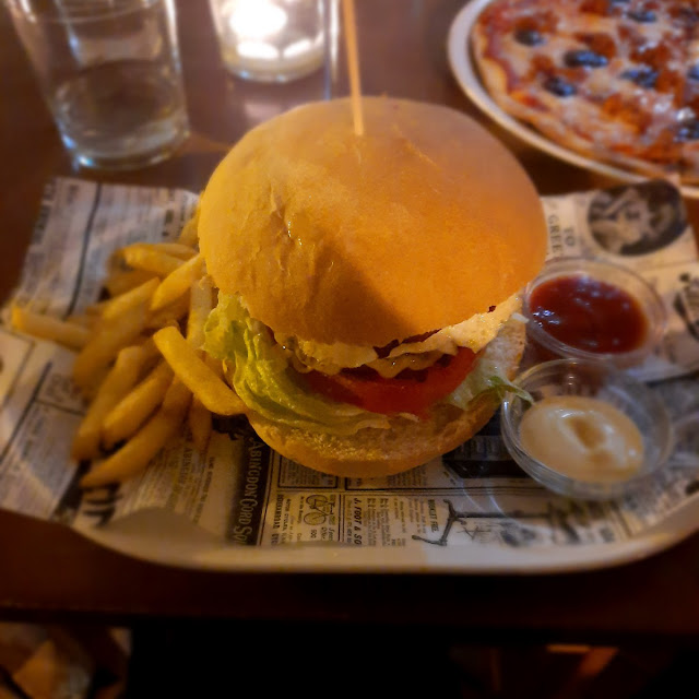 Burger Mit Bacon Und Ei