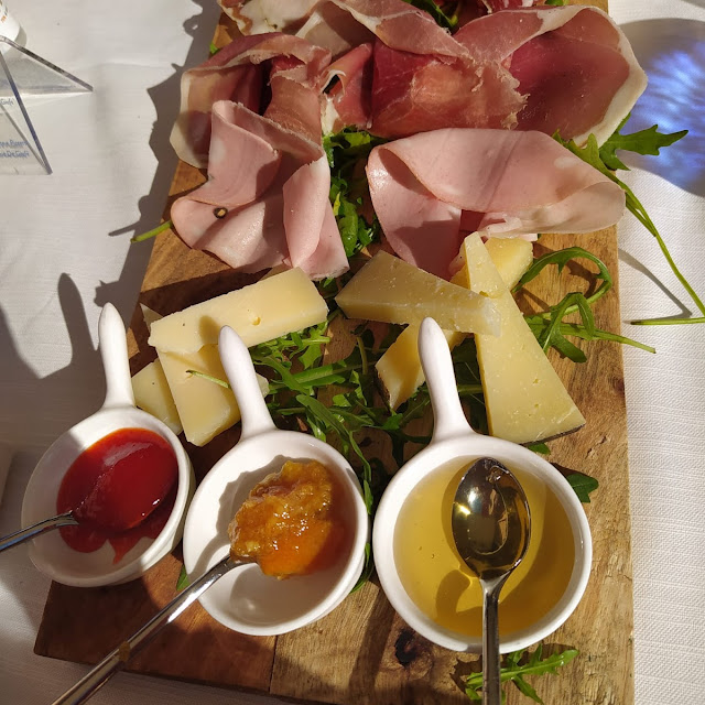Tagliere Salumi E Formaggi