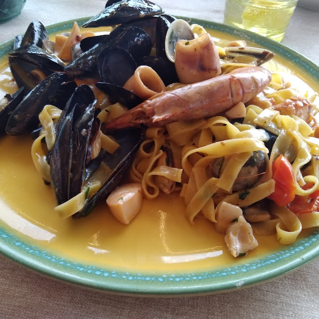 Tagliolini Ai Frutti Di Mare