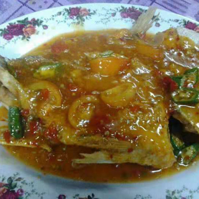 Steam Fish with Pineapple Sauce