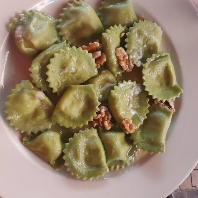 Tortelli Con Ricotta Alle Noci