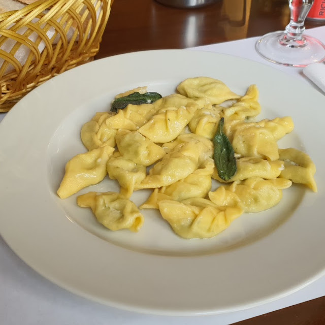 Tortelli Di Ricotta E Spinaci