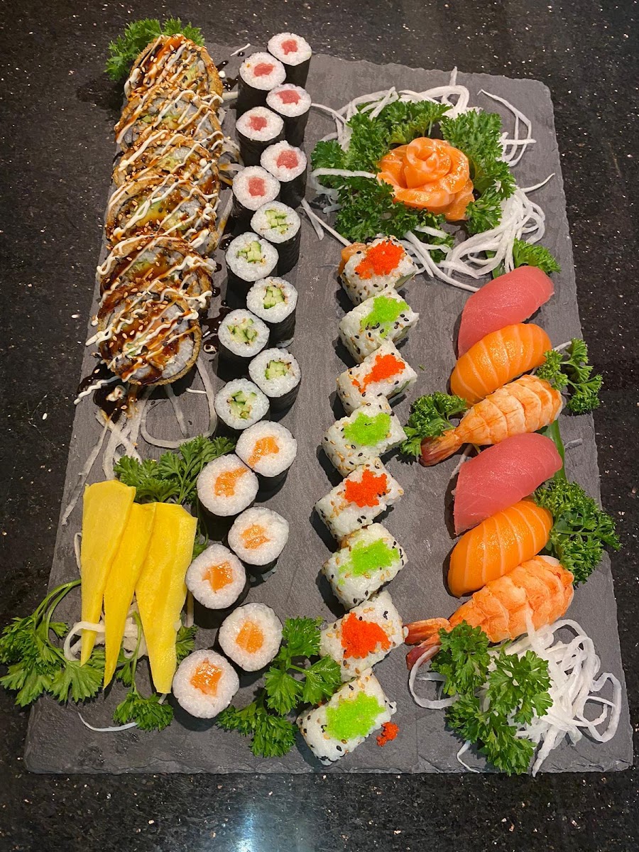 Asia Bistro & Sushi