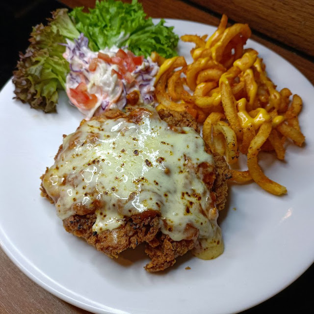 Chicken Parmigana
