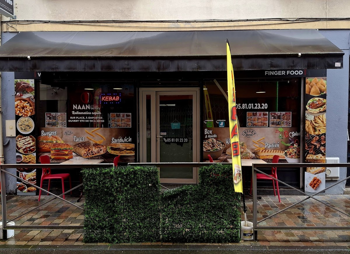 Naan Factory - 9 Rue Desaix