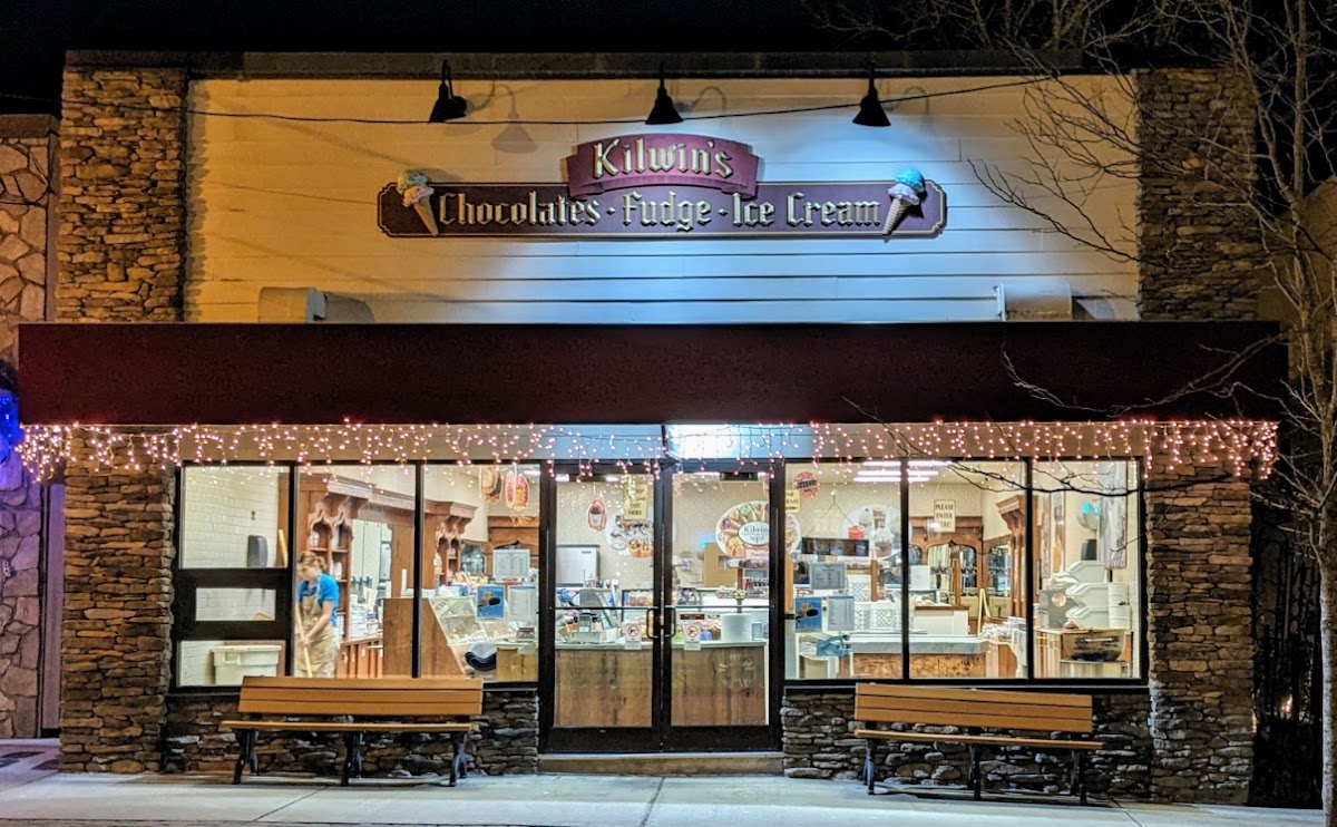 Kilwins Ice Cream - Chocolate - Fudge - Blowing Rock