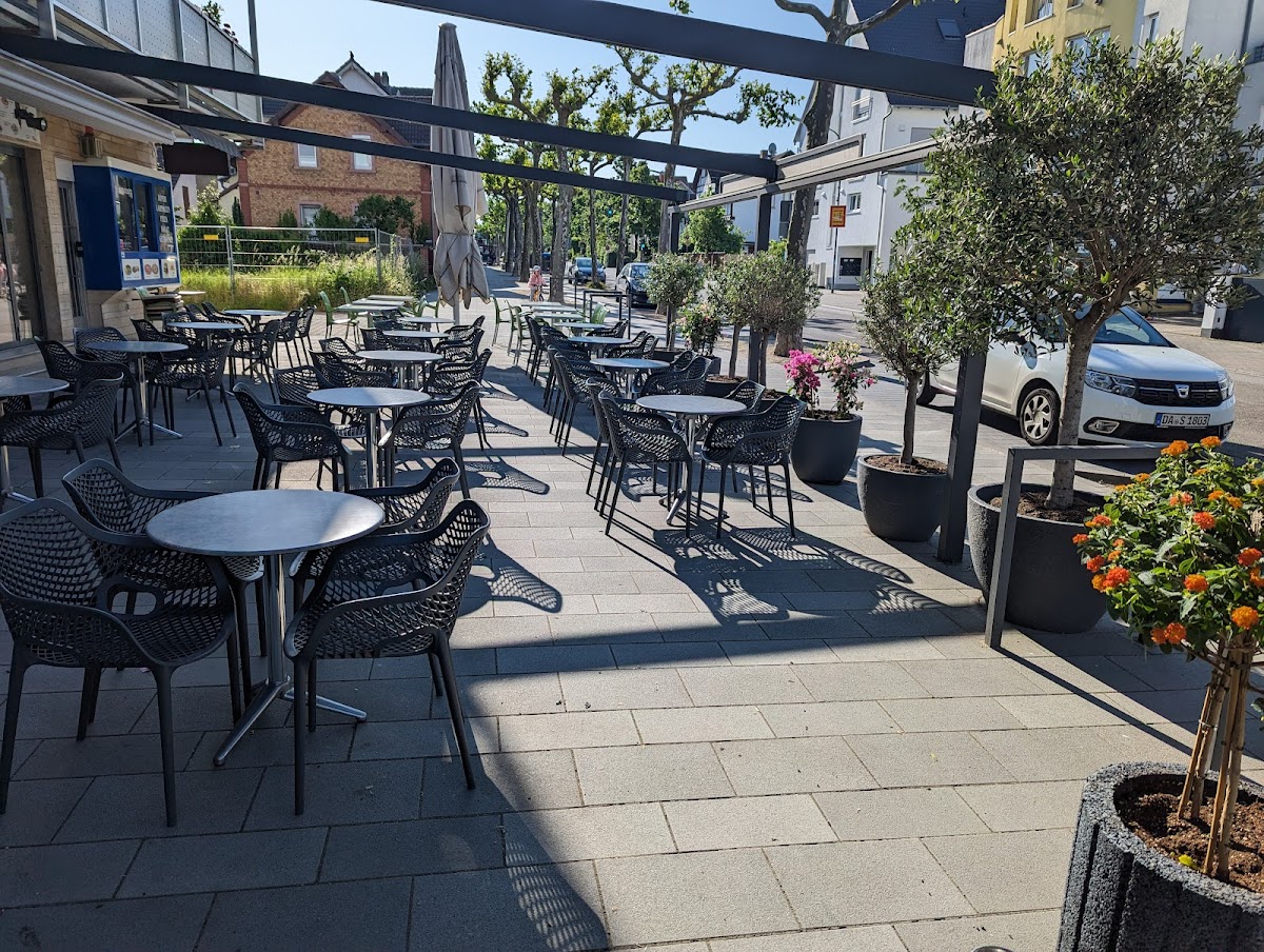 Eis-Café Venezia - Bahnstraße 83