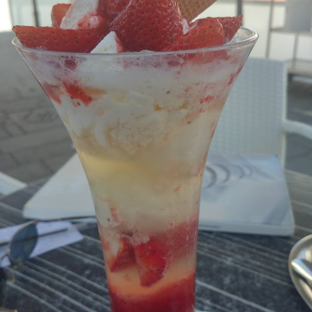 Prosecco Erdbeerbecher