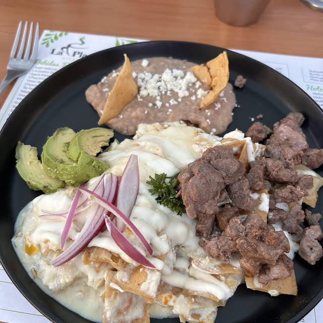 Chilaquiles En Salsa de Requesón