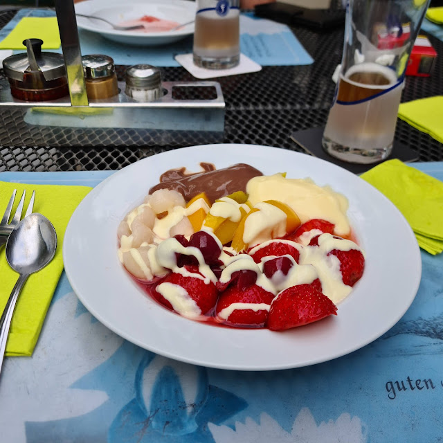 Obstdessert