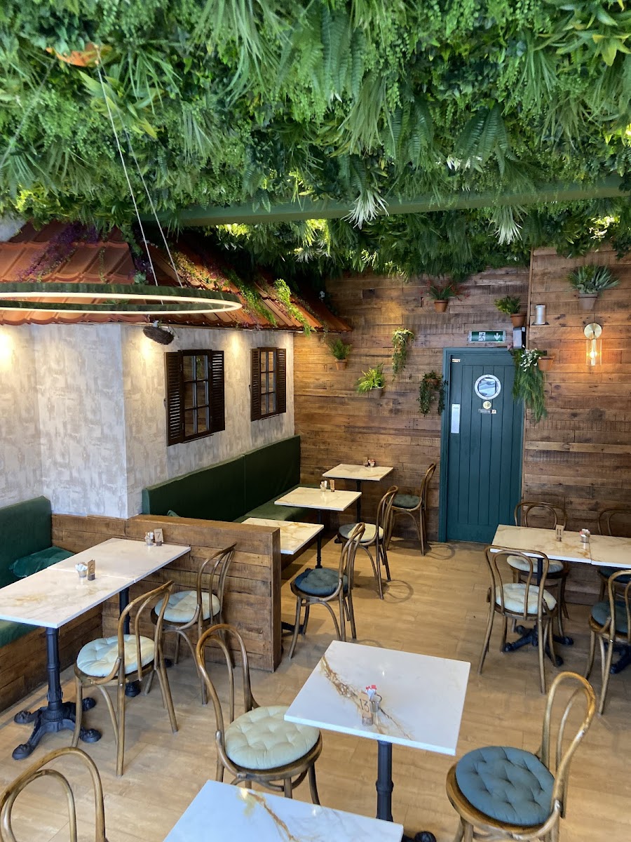 Cafe Gloria - Lytham Saint Annes FY8 5LH
