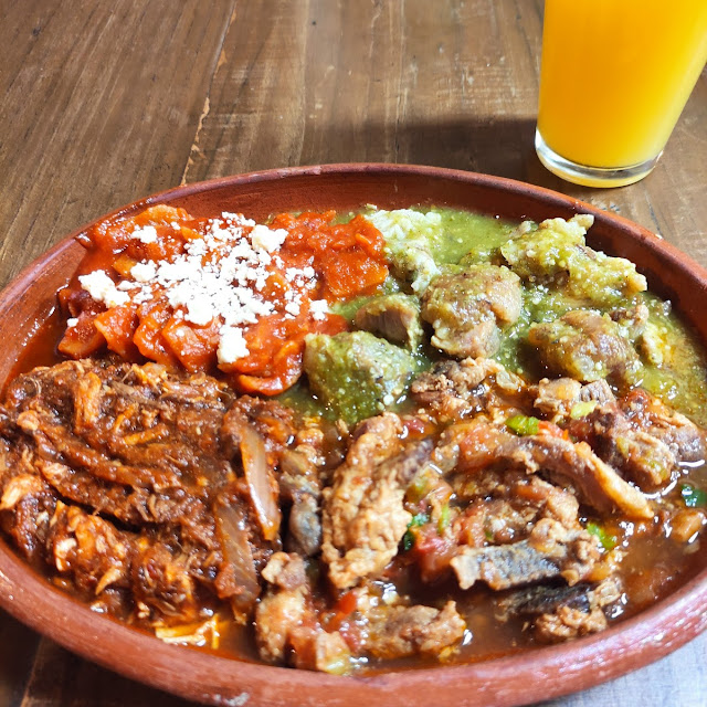 Chilaquiles Chamorro Chicharrón Prensado Tinga