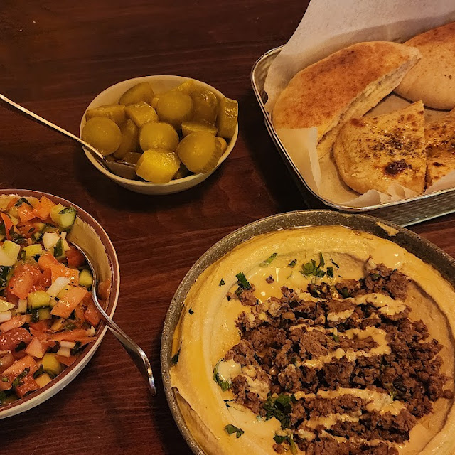 Hummus Lamb