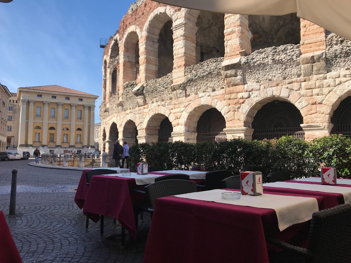 Caffè degli Artisti - Via Leoncino