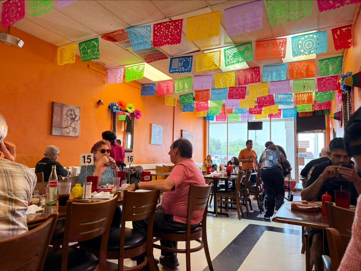 Leo’s Café - San Antonio