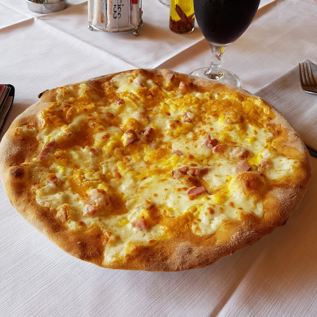 Pizza Carbonara