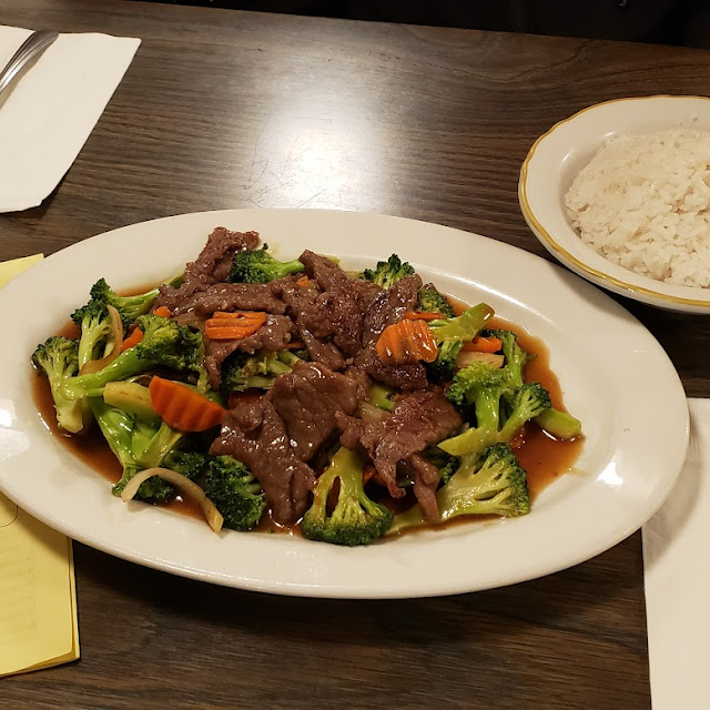 Beef Broccoli with Steamed Rice