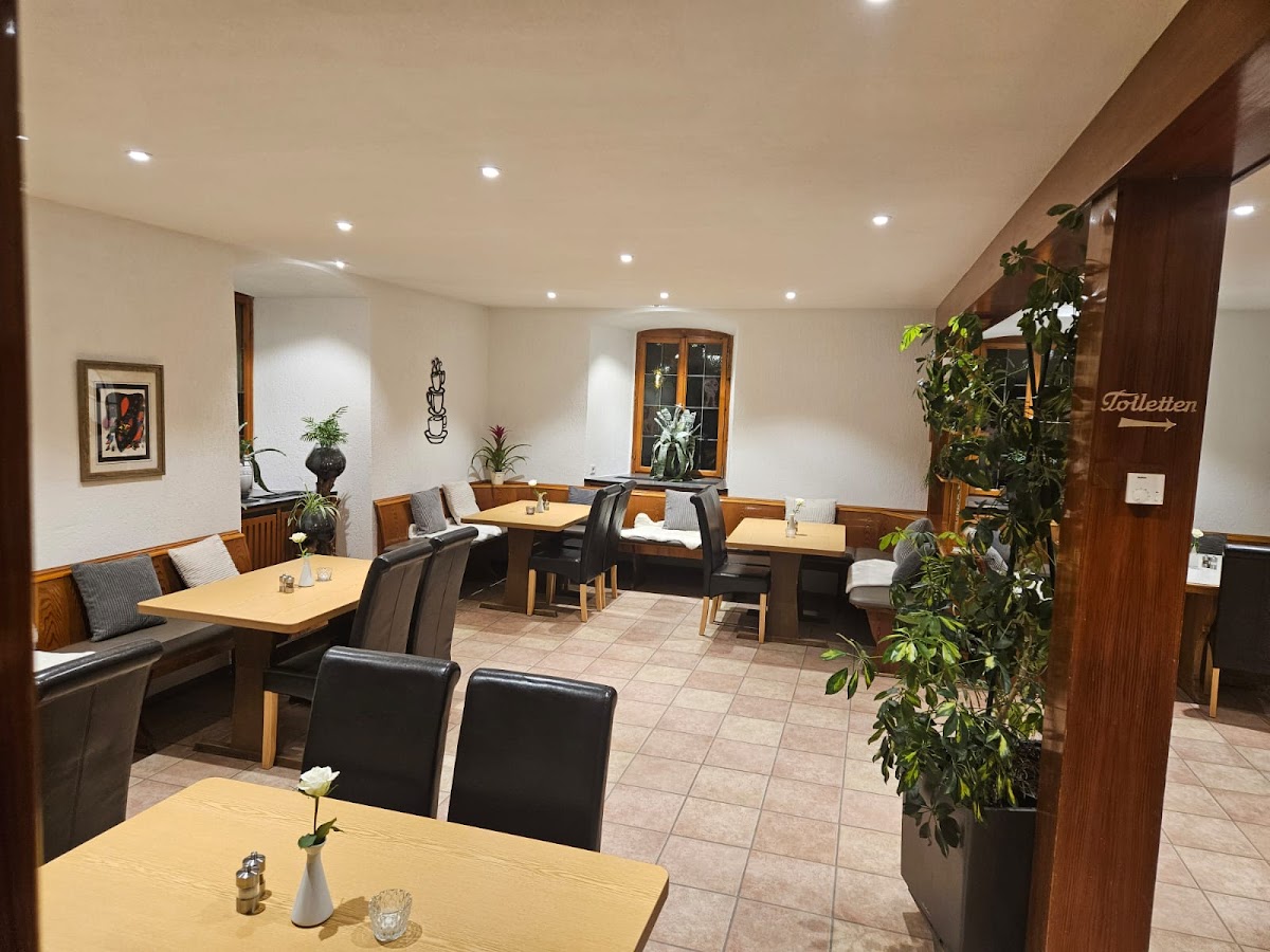 Pizzeria Mamma Mia - Schwenninger Str. 2