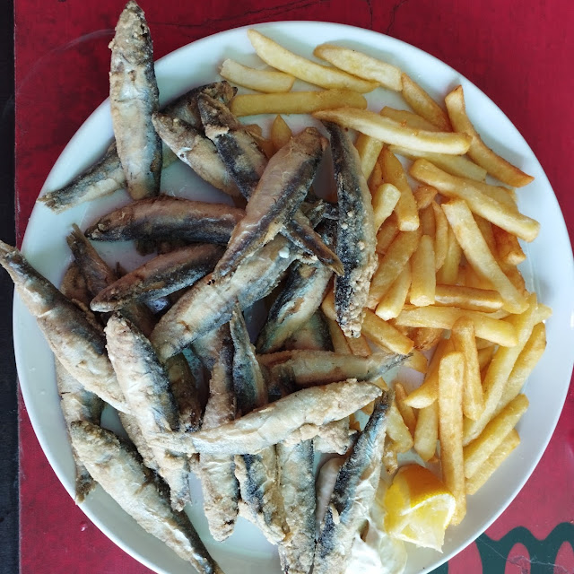Pržene Papaline Fried Sardines Gebratene Sardinen With Fries