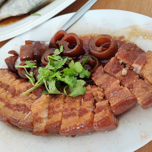酱油三层肉 猪皮