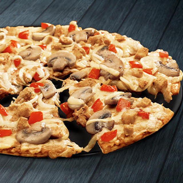 Debonairs Pizza Chicken & Mushroom