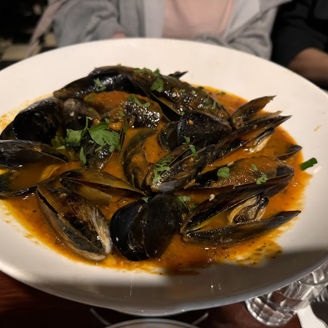 Stewed Mussels Marinara
